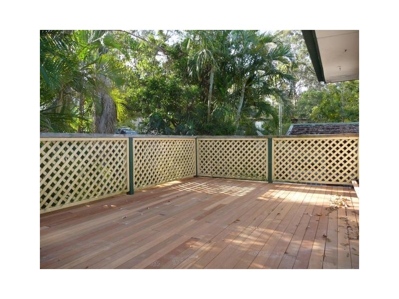 8 Carwell Avenue, Petrie QLD 4502