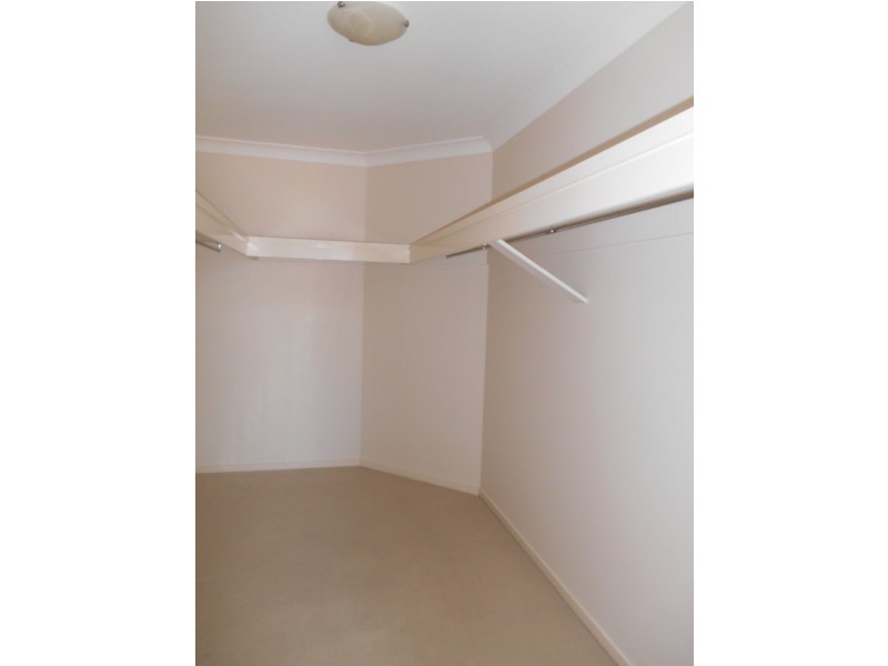 3 Diane Parade, Kallangur QLD 4503