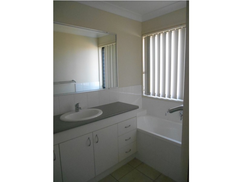 3 Diane Parade, Kallangur QLD 4503