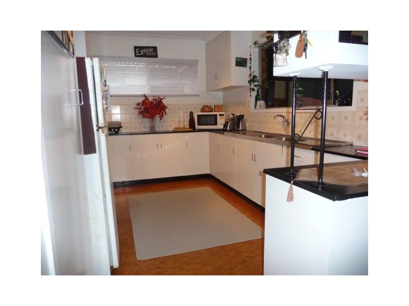 15  Gyp  Ct., Kallangur QLD 4503