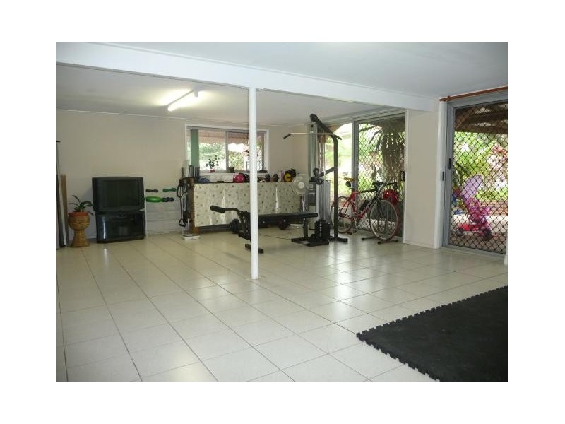 15  Gyp  Ct., Kallangur QLD 4503