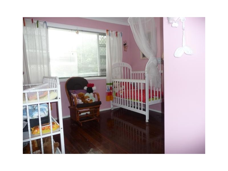 15  Gyp  Ct., Kallangur QLD 4503