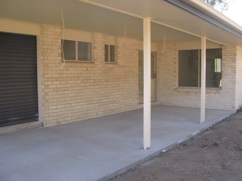 10 Dalkeith Street, Nanango QLD 4615