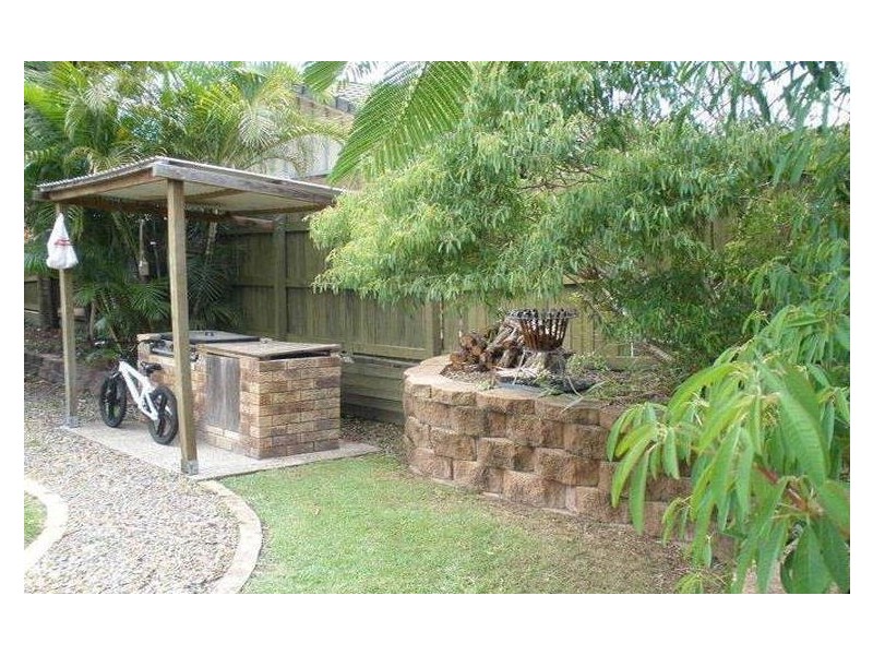 17 Hickory Drive, Narangba QLD 4504
