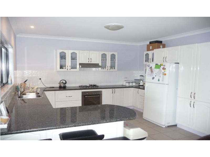 115 Sheaves rd, Kallangur QLD 4503