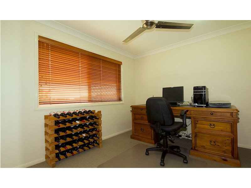 18 Seabiscuit, Kallangur QLD 4503