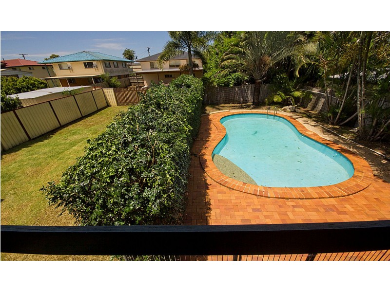 13 Golden Avenue, Kallangur QLD 4503