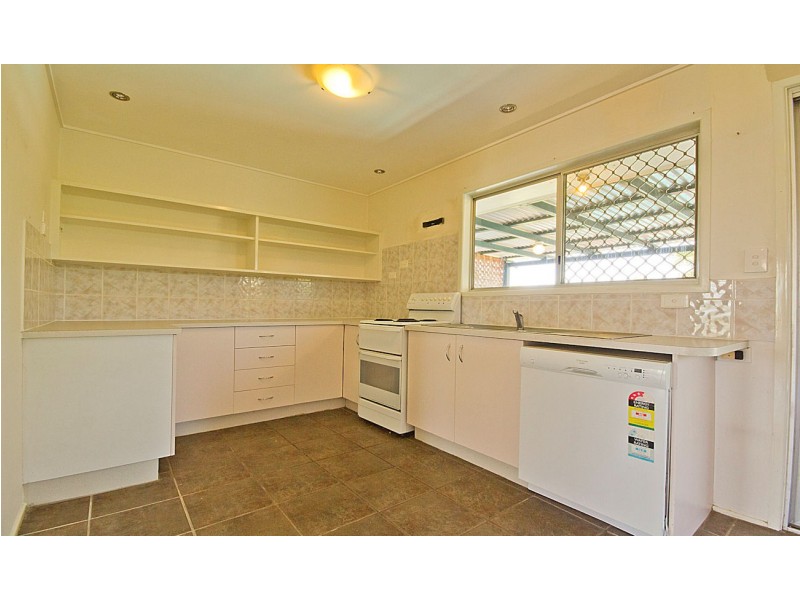 13 Golden Avenue, Kallangur QLD 4503