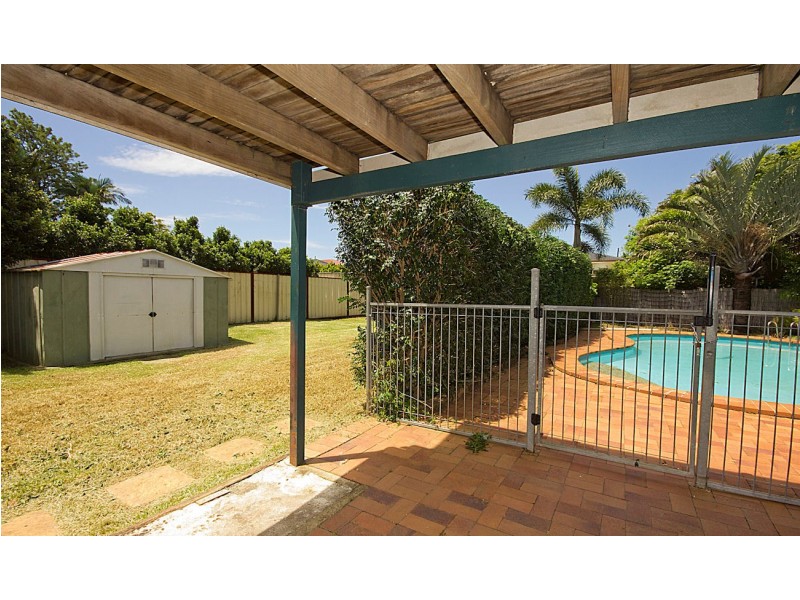 13 Golden Avenue, Kallangur QLD 4503