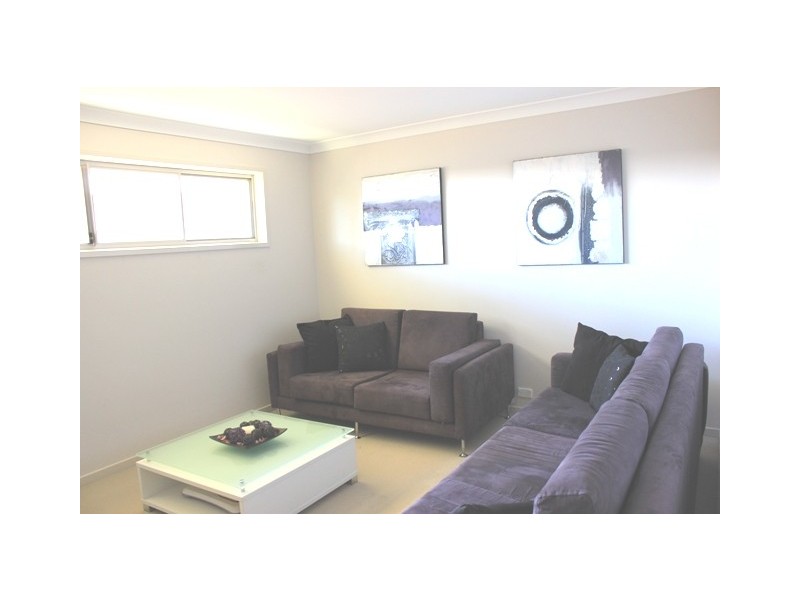 60 Goshawk Drive, Kallangur QLD 4503