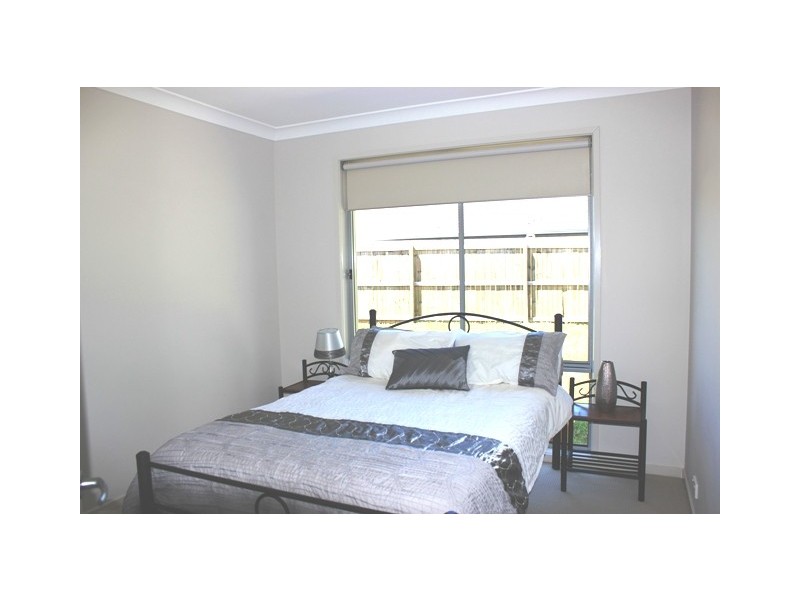 60 Goshawk Drive, Kallangur QLD 4503