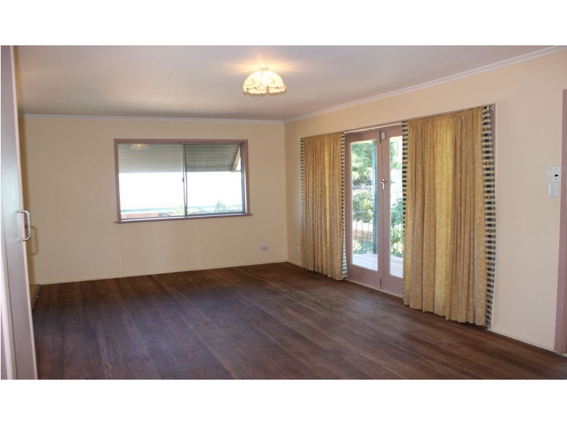 1279 Anzac Avenue, Kallangur QLD 4503