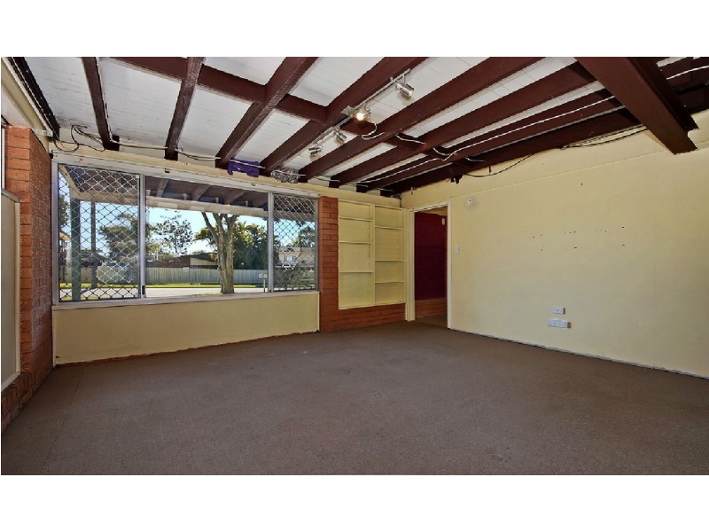 17 Campbell Street, Kallangur QLD 4503