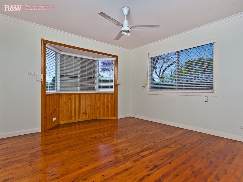 1 Duffield Rd, Murrumba Downs QLD 4503