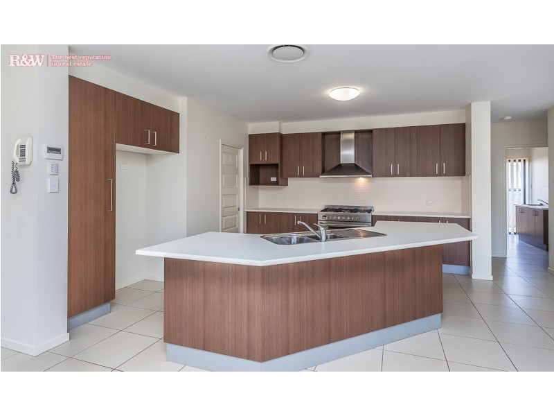 16 Burns Parade, Kallangur QLD 4503