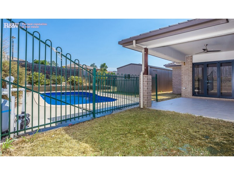 16 Burns Parade, Kallangur QLD 4503