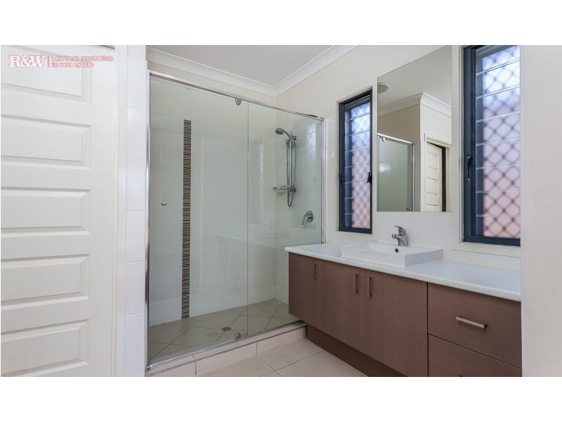 16 Burns Parade, Kallangur QLD 4503