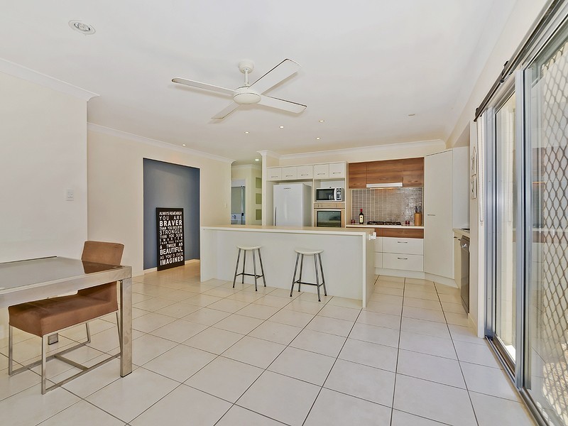 7 Jowarra St, Kallangur QLD 4503