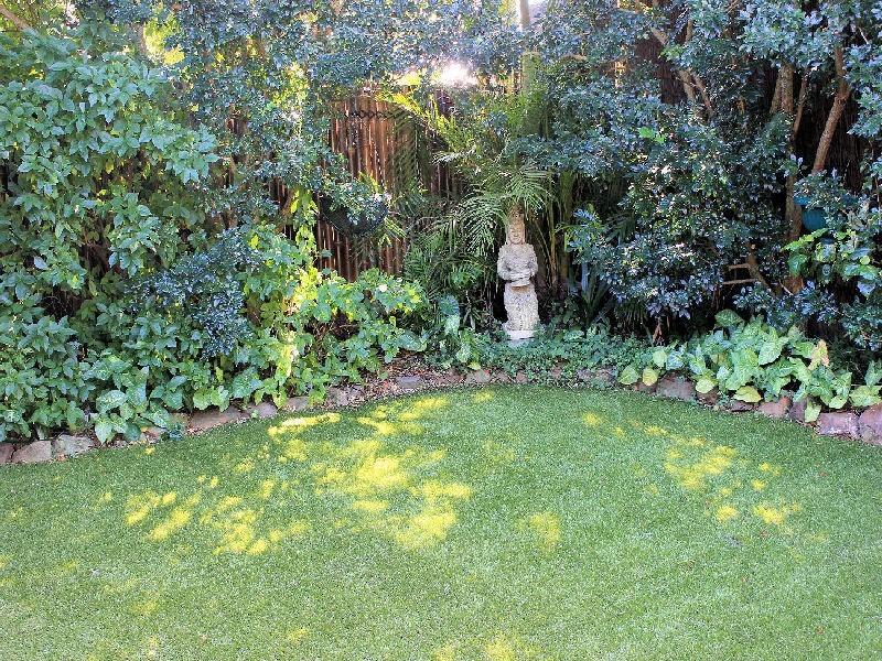 15 Barrine Ct, Petrie QLD 4502
