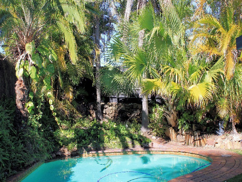 15 Barrine Ct, Petrie QLD 4502
