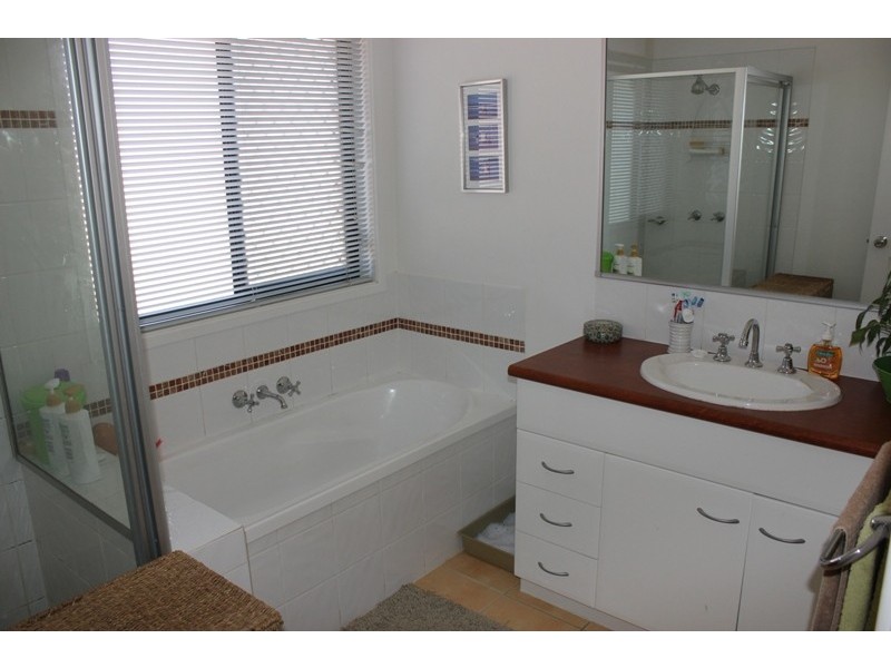 27 CAIRNS, Griffin QLD 4503