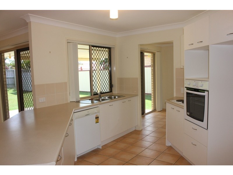 11 Vibrant Ct, Dakabin QLD 4503