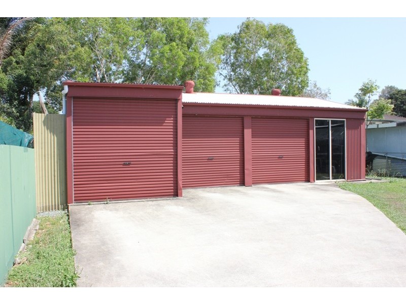 19 Andrew Street, Kallangur QLD 4503