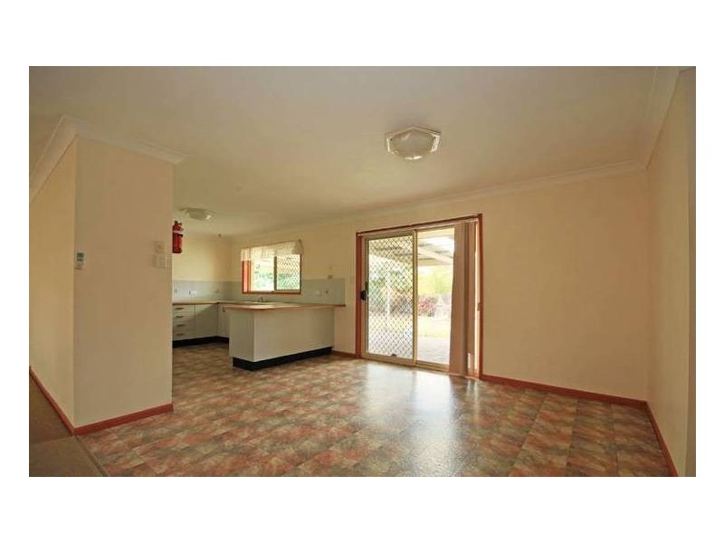 18 Talbot, Kallangur QLD 4503