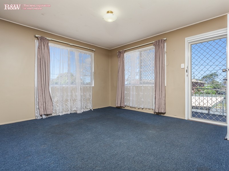 43 Boardman St, Kallangur QLD 4503