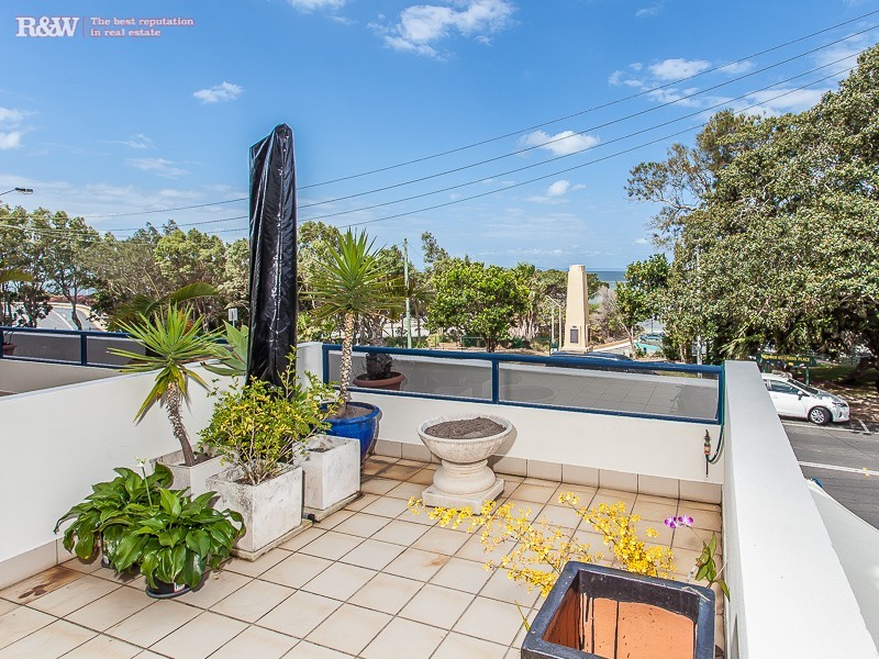 4/93 Marine Pde, Redcliffe QLD 4020