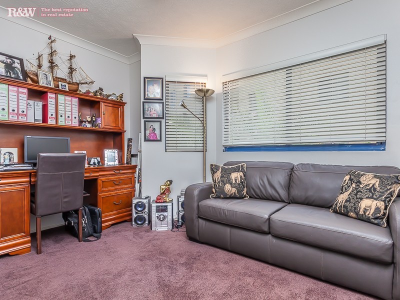 4/93 Marine Pde, Redcliffe QLD 4020