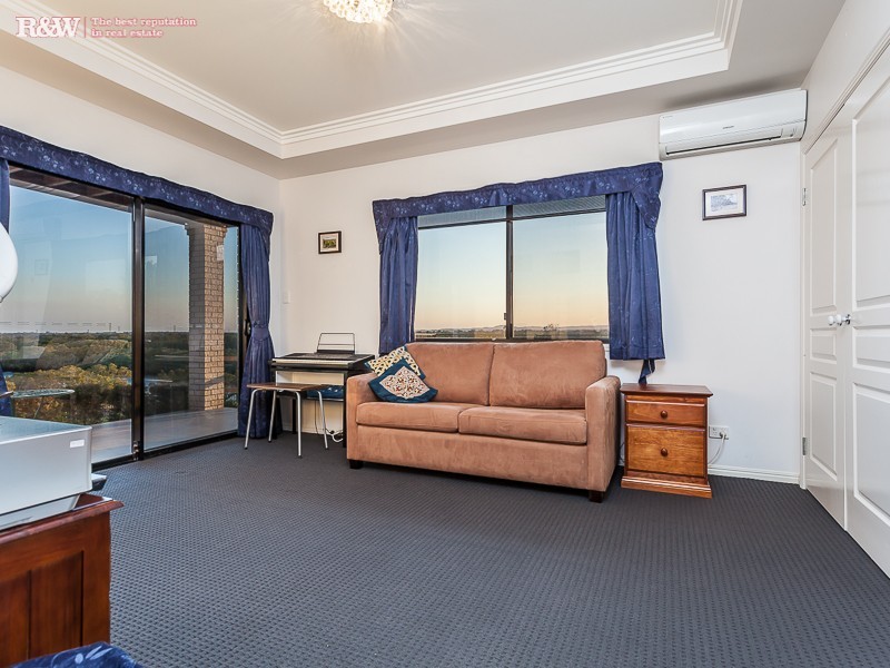 16 Avonlea St, Murrumba Downs QLD 4503