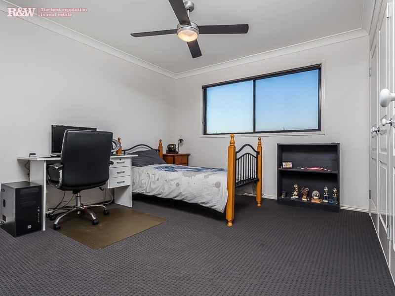 16 Avonlea St, Murrumba Downs QLD 4503