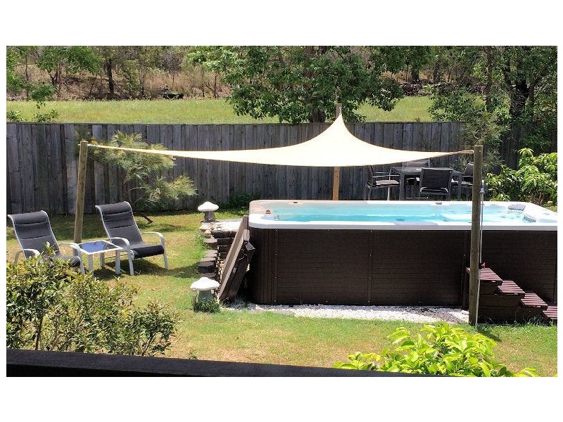 2 Justine Mary Ct, Kallangur QLD 4503