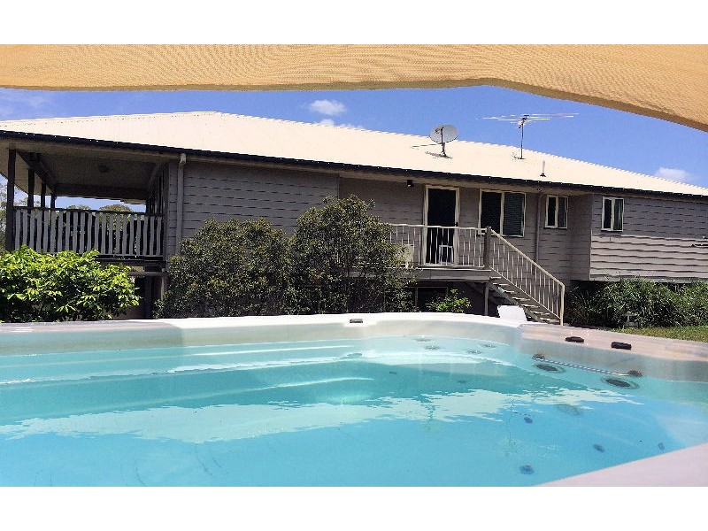 2 Justine Mary Ct, Kallangur QLD 4503