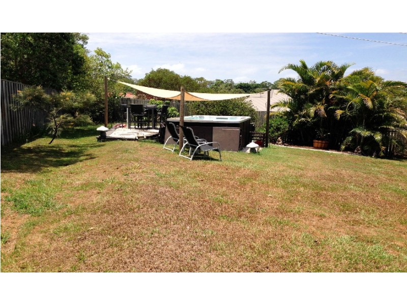 2 Justine Mary Ct, Kallangur QLD 4503