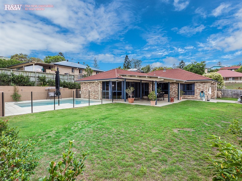 5 Feldsman Ct, Petrie QLD 4502