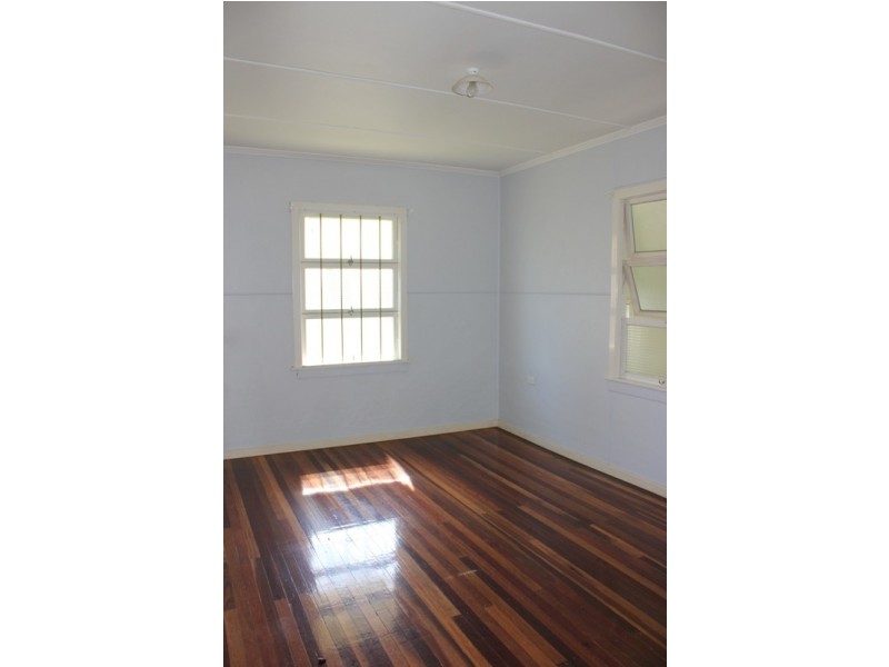 10 mcneil, Kallangur QLD 4503