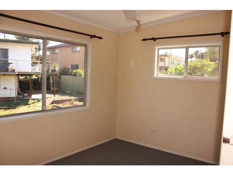 33 PETER, Strathpine QLD 4500