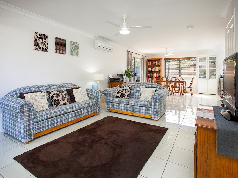 1/12 Ahern St, Kallangur QLD 4503