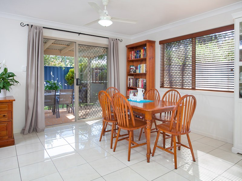 1/12 Ahern St, Kallangur QLD 4503