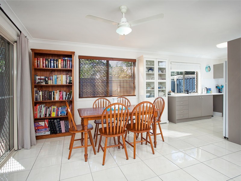 1/12 Ahern St, Kallangur QLD 4503