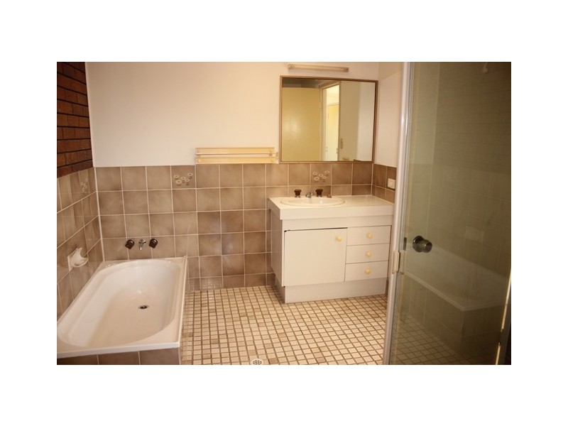 1 -12 McBain, Kallangur QLD 4503