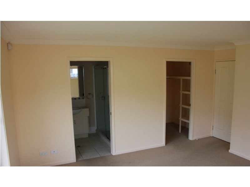 66 Butterfly Dr, Kallangur QLD 4503