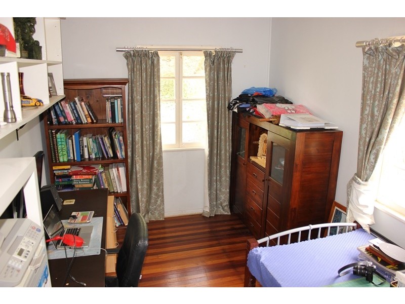 1 the crescent, Kallangur QLD 4503