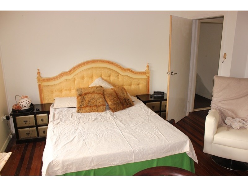 1 the crescent, Kallangur QLD 4503