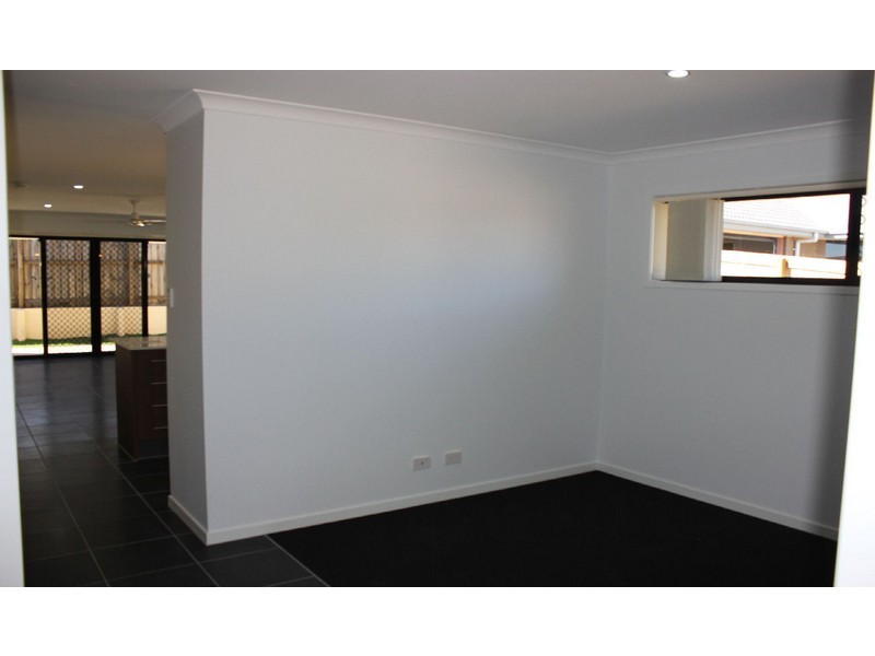 North Lakes QLD 4509