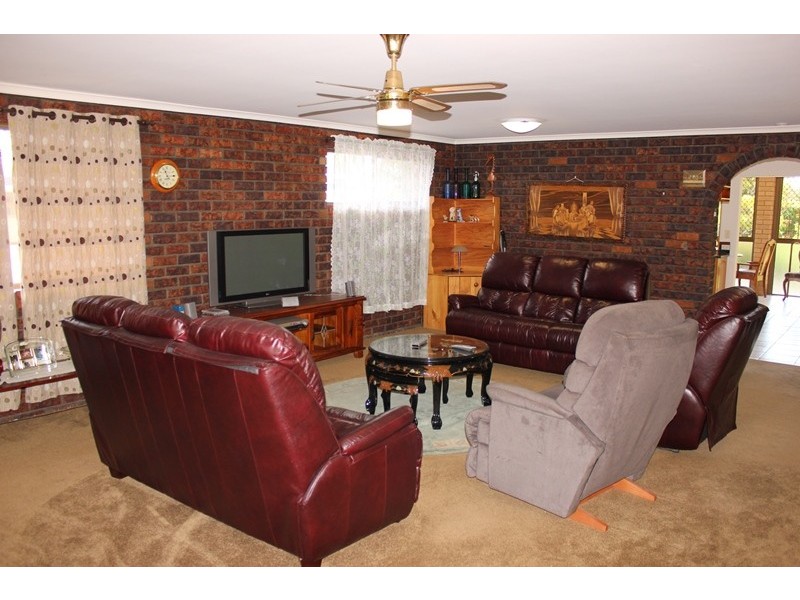 41 Melinda, Kallangur QLD 4503