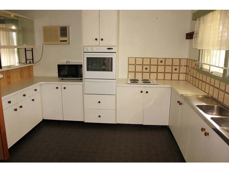 64 school, Kallangur QLD 4503