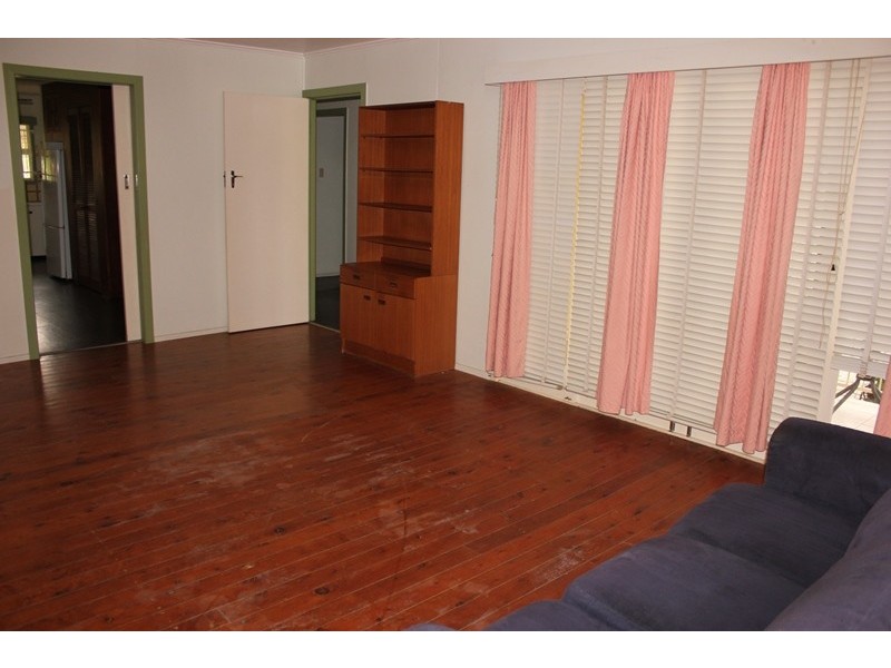 64 school, Kallangur QLD 4503